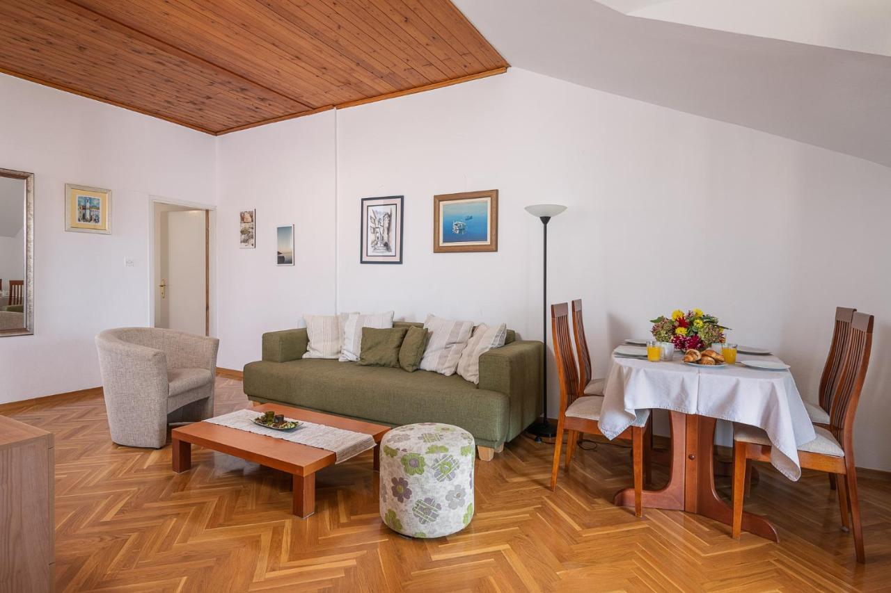Apartment Rafaela *